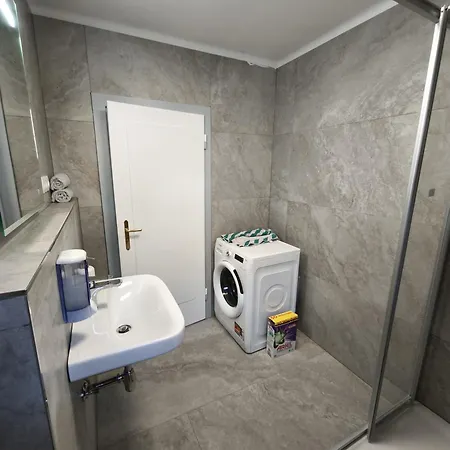 Spacious In Modern Flat Инсбрук