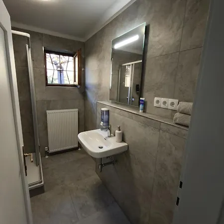 Ubytování v soukromí Spacious In Modern Flat